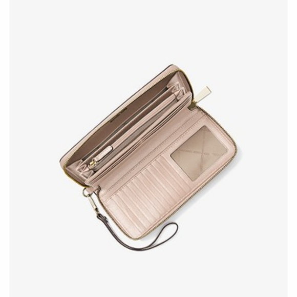 NWT Michael Kors Leather Continental Wristlet